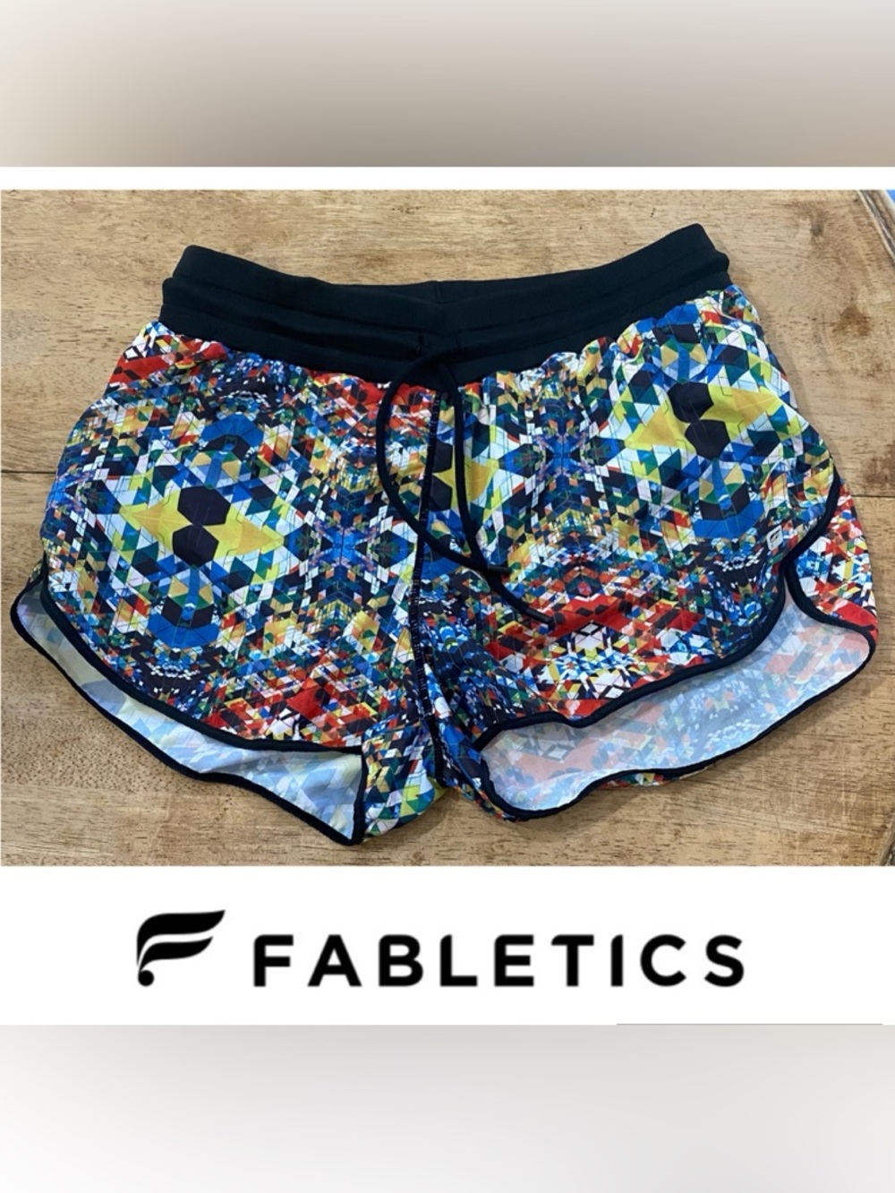 Fabletics Women’s Sz M Geo Print Suva Run Short II